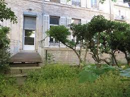 nids de guêpes 13006