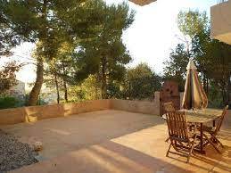 nids de guêpes 13014